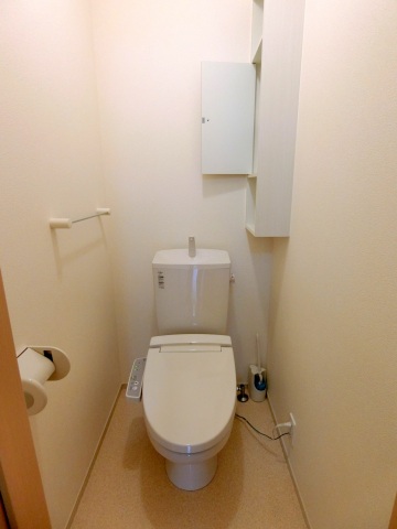トイレ　温水洗浄便座