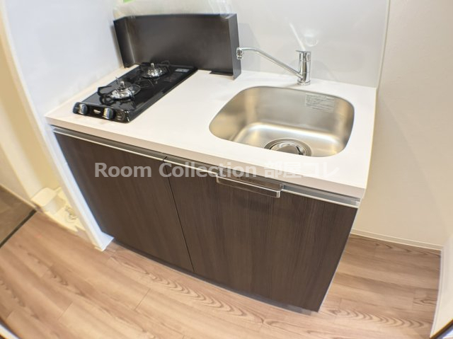 キッチン　※同物件他部屋写真 反転、色違いの場合有 現況優先