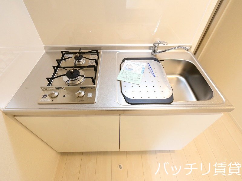 キッチン　画像は、同型タイプの為、現状を優先いたします。