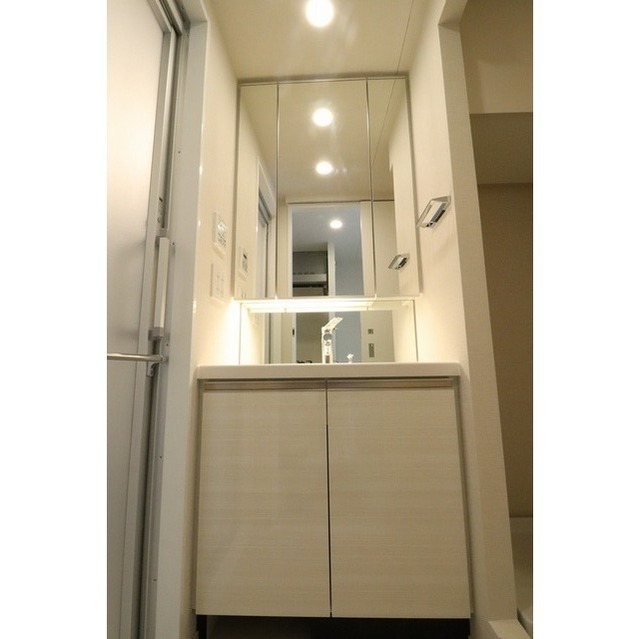 洗面設備　参考写真