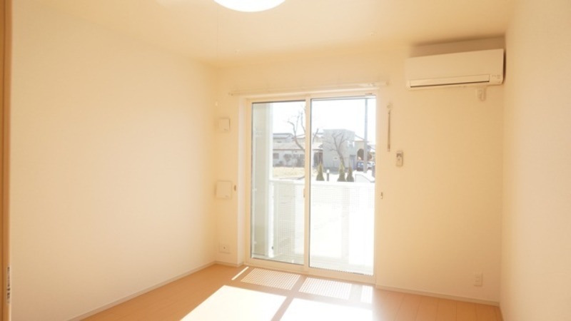 居室・リビング　図面と現状に相違がある場合には現状を優先