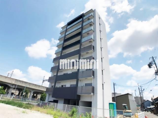 建物外観　タイル張りのマンションです
