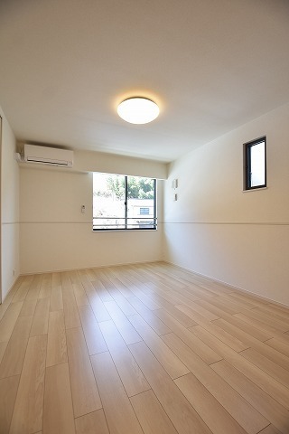 居室・リビング　建築中につき同タイプ物件写真を掲載しております