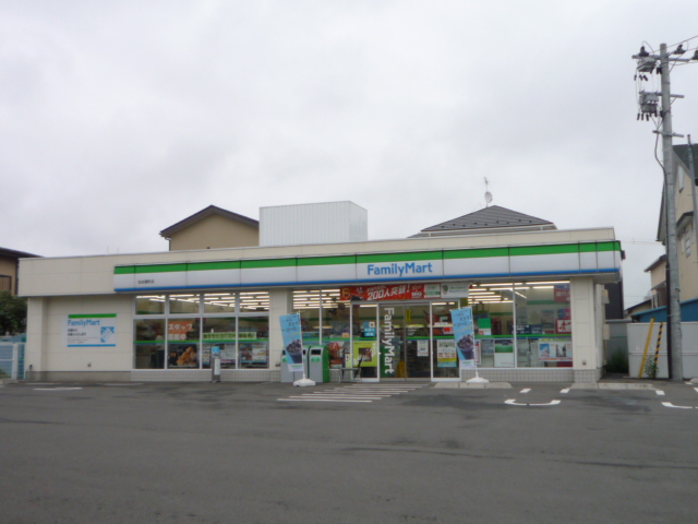 コンビニ　ファミリーマート遠見塚二丁目店（コンビニ）まで290m