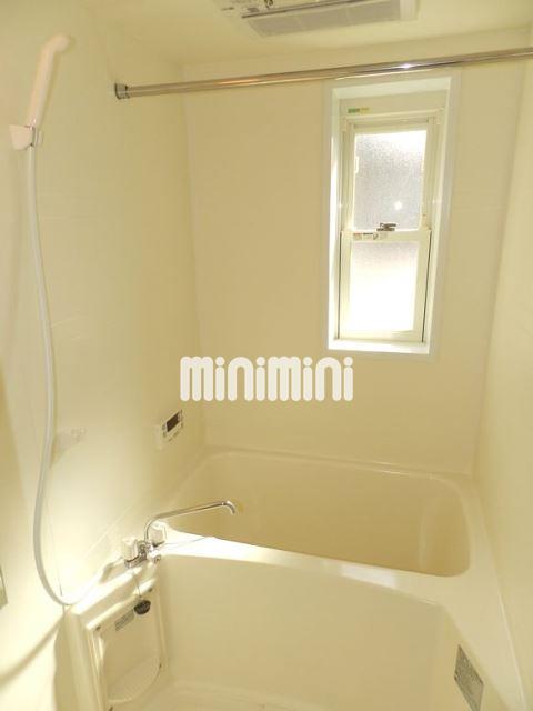 バス・シャワールーム　浴室乾燥機、ミストサウナ付き♪小窓もついて追い焚きもあります