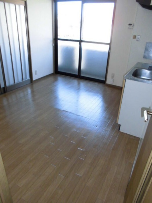 居室・リビング　図面と現状に相違がある場合には現状を優先