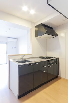 キッチン　3口コンログリル付システムキッチン