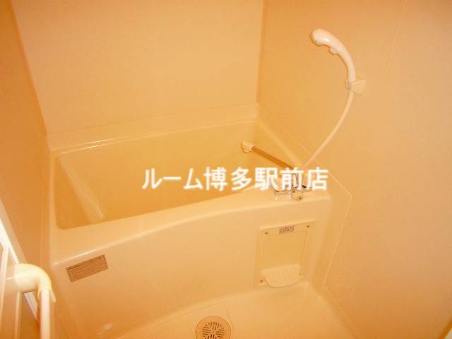 バス・シャワールーム　同型イメージ