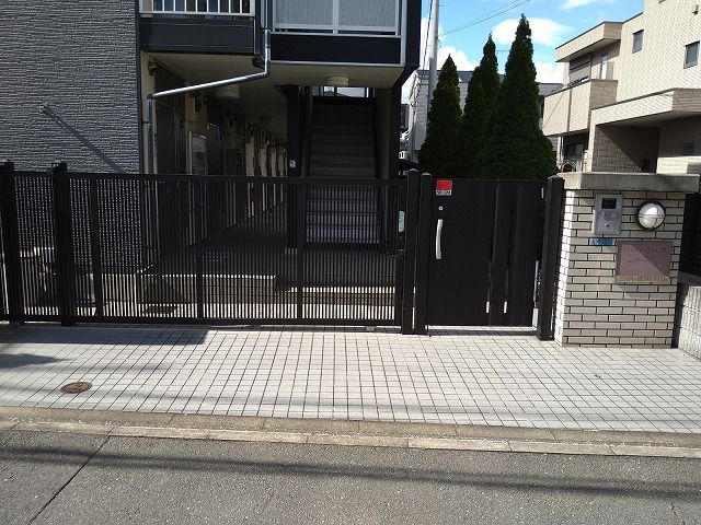 その他　オートロックゲート