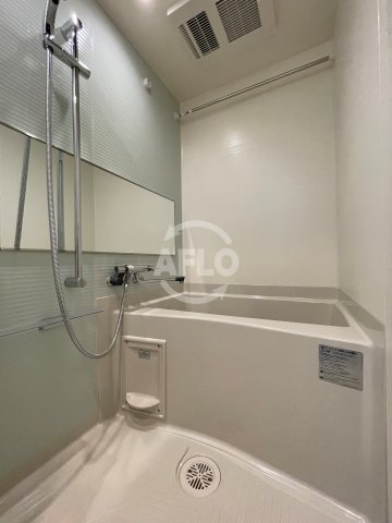 バス・シャワールーム　ファーストフィオーレ谷町六丁目フェリシア　浴室