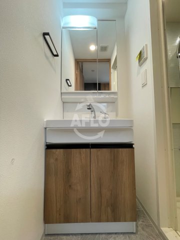 洗面設備　ファーストフィオーレ谷町六丁目フェリシア　独立洗面台