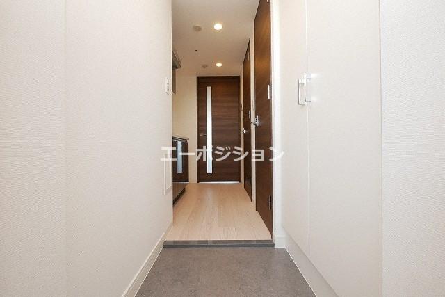 玄関　MELDIA CREST TAPP NAMBA-WEST