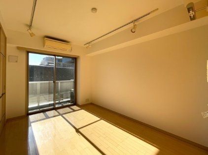 居室・リビング　※別部屋参考写真※現況優先です