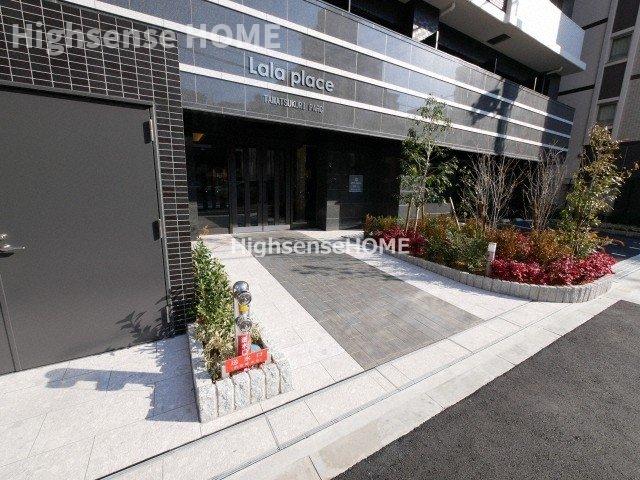 エントランス　建物の内部です