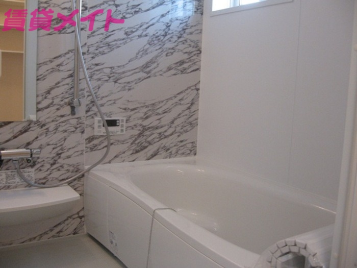 バス・シャワールーム　同物件別室画像