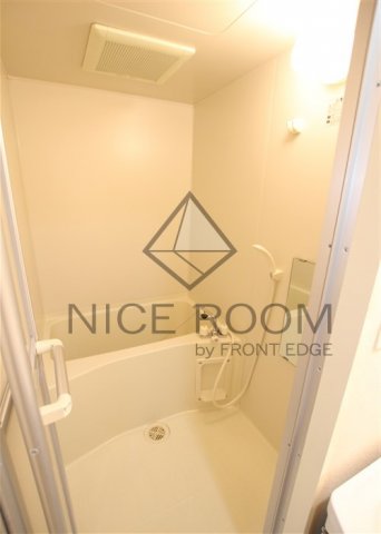 バス・シャワールーム　リーヴァ・メイ　風呂