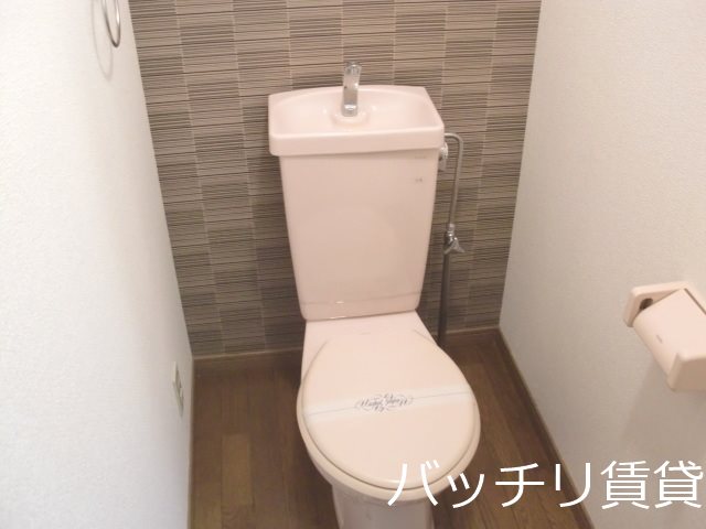 トイレ　別号室イメージの為、現状を優先致します。