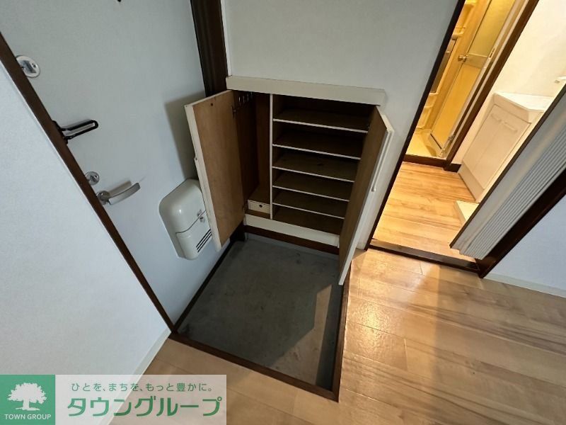 玄関　お問合せはタウンハウジングまで！※現地待合わせ相談可能