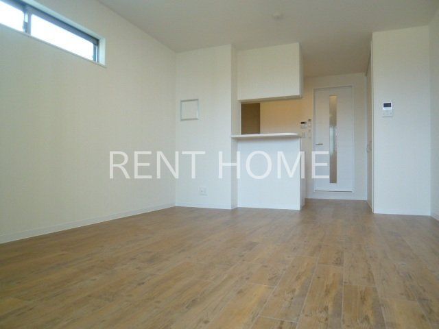 居室・リビング　広々13.1帖の洋室です