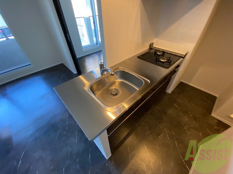 キッチン　システムキッチンなのでコンロ設置不要です！