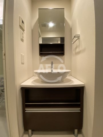 洗面設備　アーバネックス京橋　独立洗面化粧台