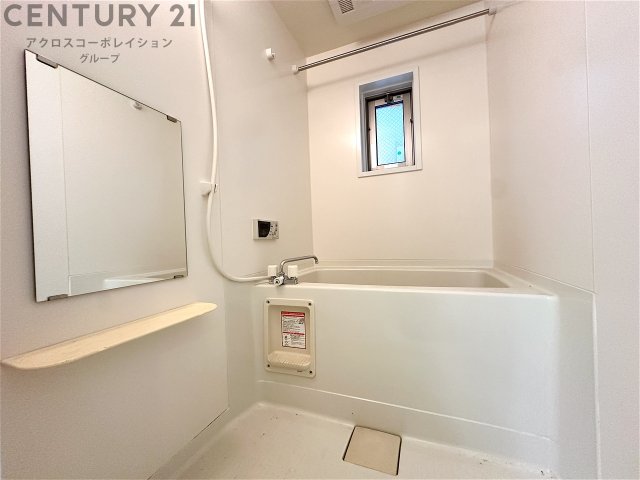 バス・シャワールーム　浴室乾燥・追い炊き機能付きのバスルーム♪