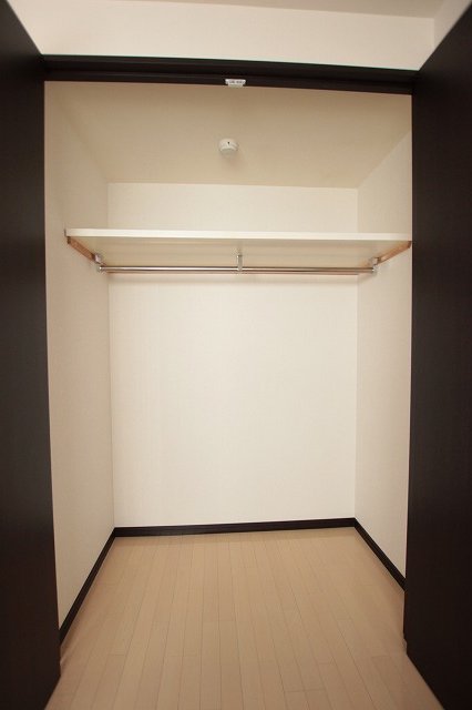 収納　同物件別号室の写真です。