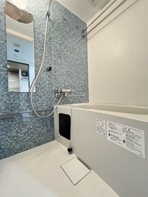 バス・シャワールーム　コンパクトで使いやすいお風呂です