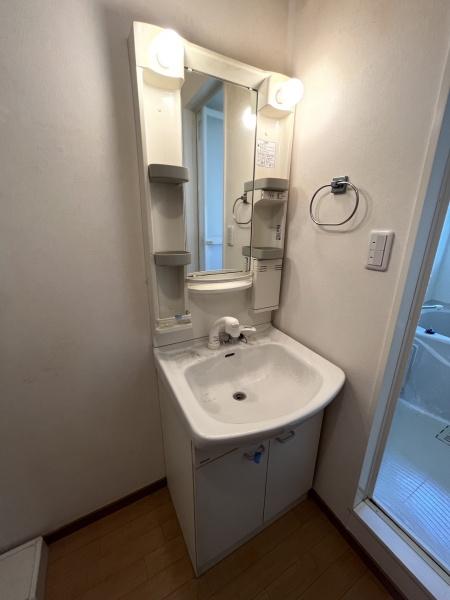 洗面設備　シャンプードレッサー付