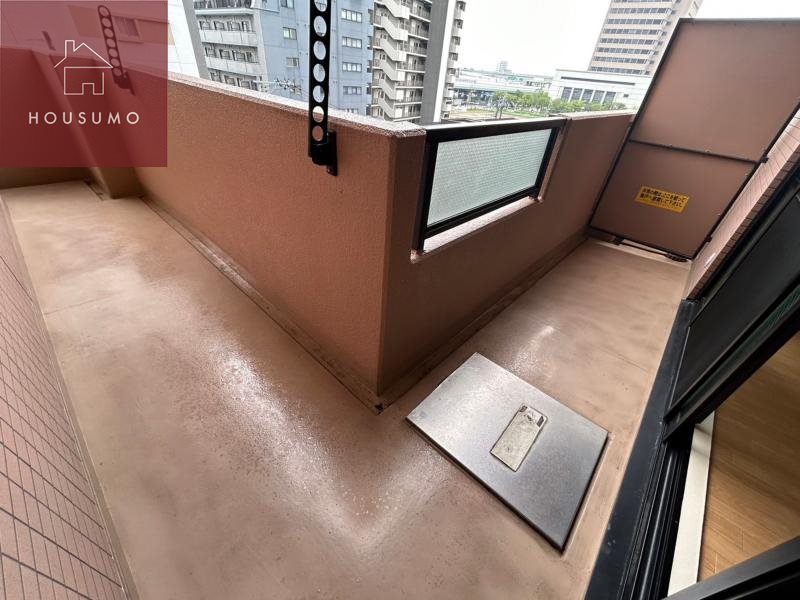 バルコニー　同施工会社・同型モデルの室内です。（参考写真・イメージ写真）