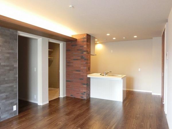 居室・リビング　人気のカウンターキッチン！