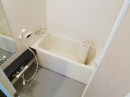 バス・シャワールーム　清潔感のある浴室です♪