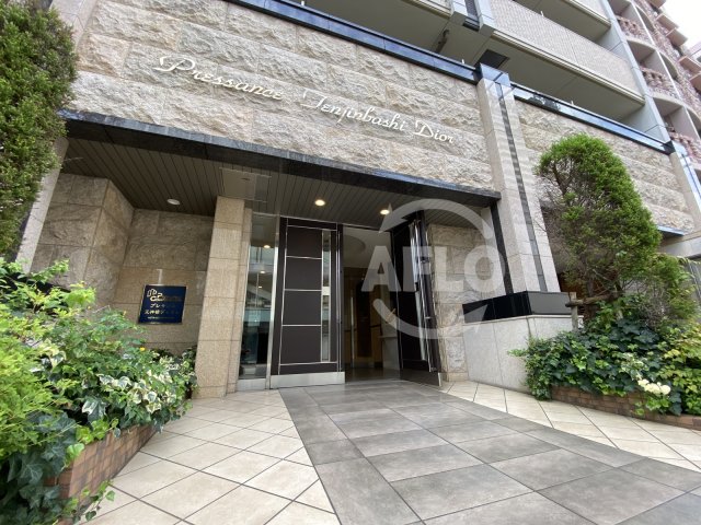 エントランス　プレサンス天神橋ディオレ　エントランス