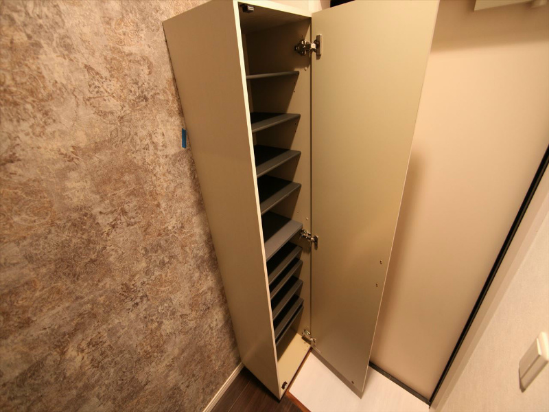 玄関　玄関　シューズボックス付（収納充実してます）