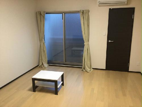 バルコニー　窓側