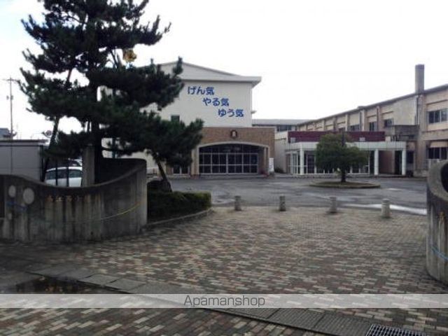 小学校　春江西小学校（小学校）まで1700m