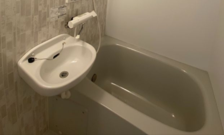 バス・シャワールーム　※別部屋の参考写真です。