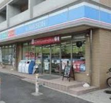 コンビニ　ローソン北沢五丁目店（コンビニ）まで514m