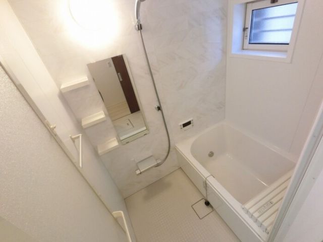 バス・シャワールーム