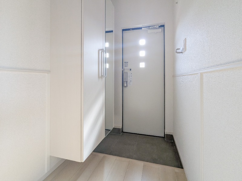 玄関　図面と現状に相違がある場合には現状を優先