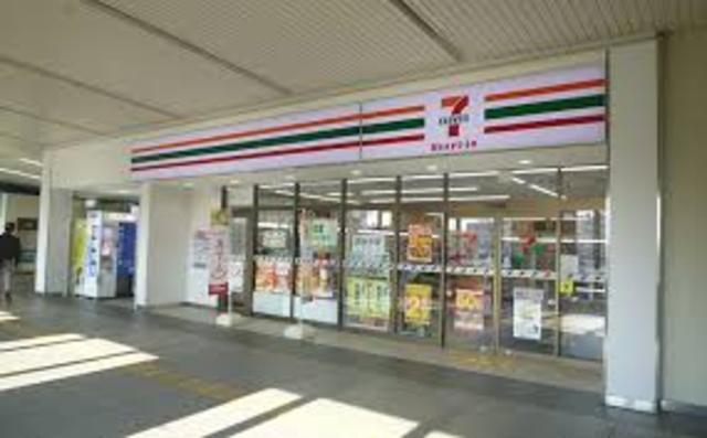 コンビニ　セブンイレブン　ハートインJR東加古川駅改札口店（コンビニ）まで214m