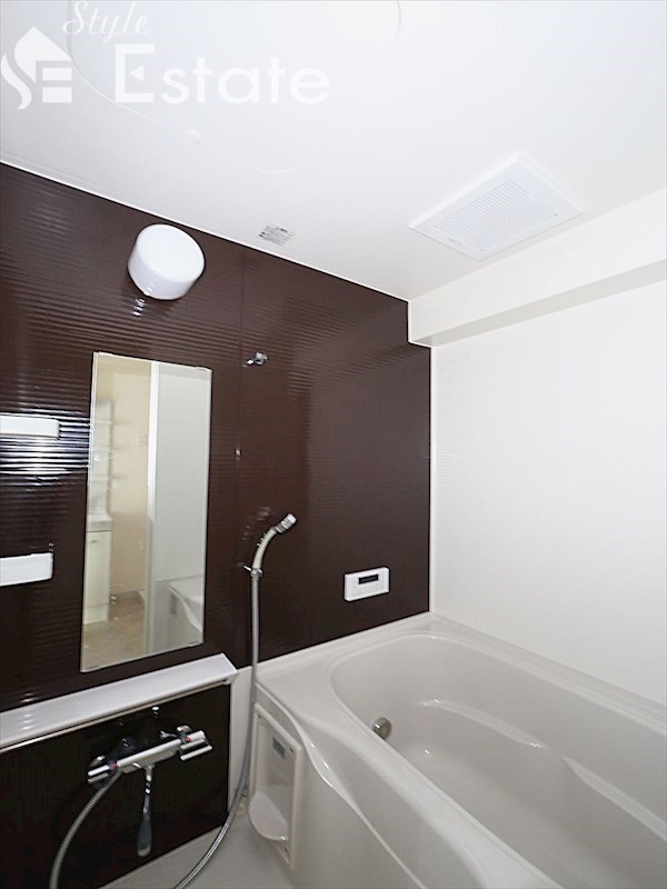 バス・シャワールーム　バスルーム