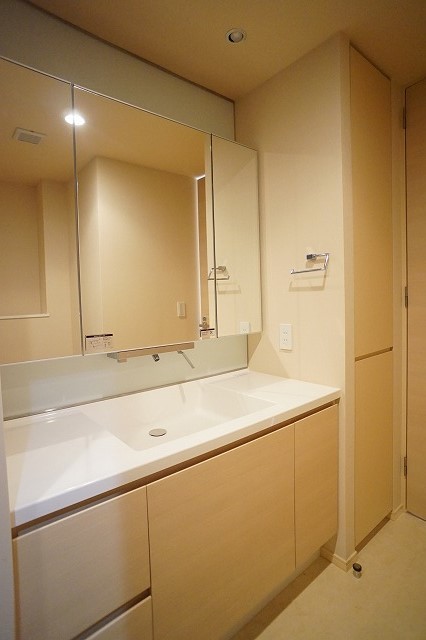 洗面設備　※前回募集時の写真です。