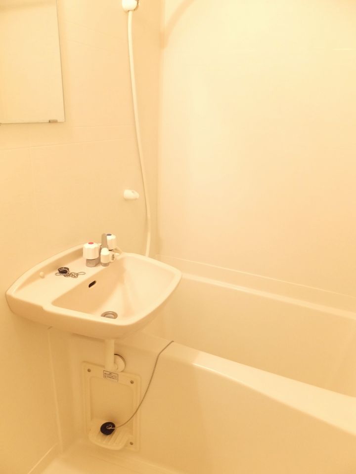 バス・シャワールーム　浴室換気乾燥機能付き