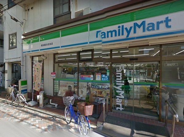 コンビニ　ファミリーマート岡田屋元住吉店（コンビニ）まで117m
