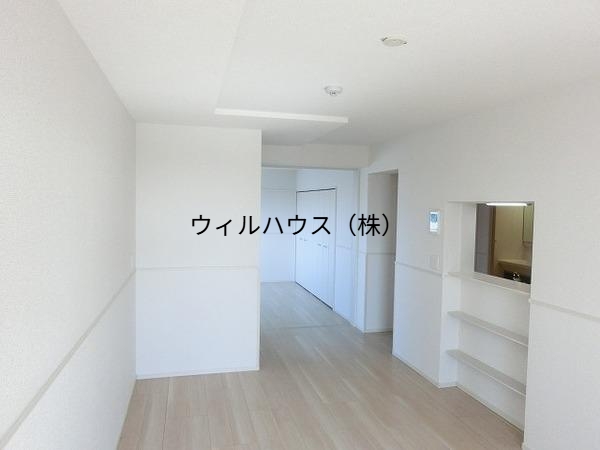 居室・リビング　人気のカウンターキッチン！