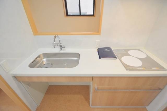 キッチン　写真は別のお部屋のものでございます