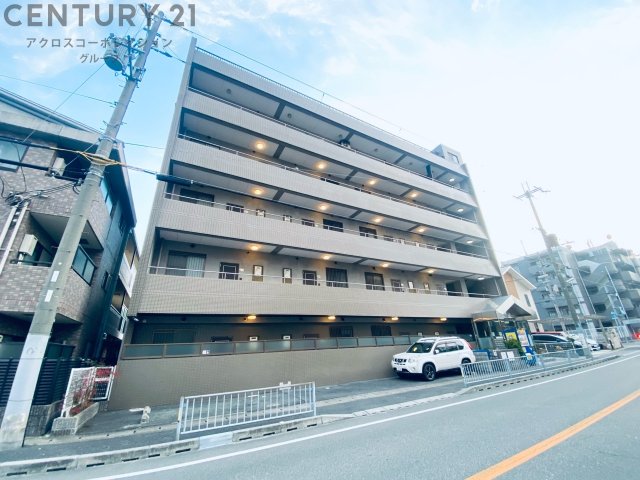 建物外観　安心のオートロック付き♪