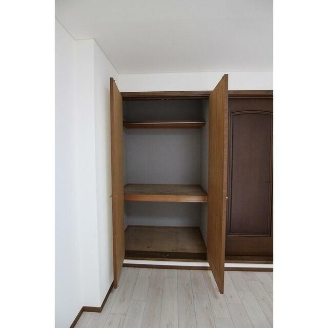 収納　パイプハンガー付★