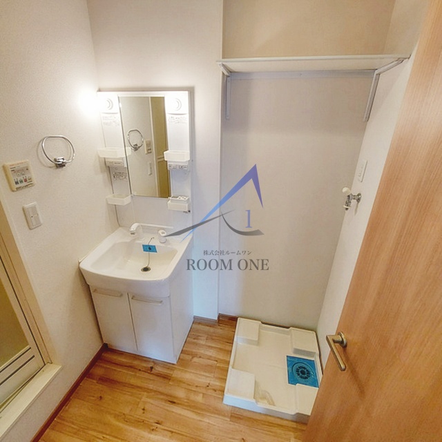 洗面設備　独立洗面台です。